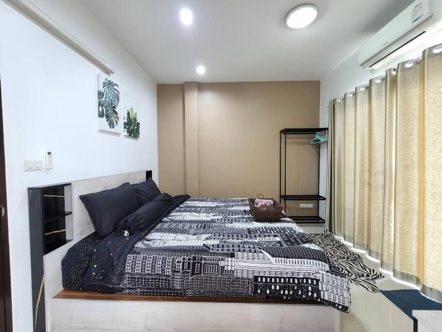 Boxsoon Nimman 3 # 4Beds 4Bahts Villa Chiang Mai Exterior photo
