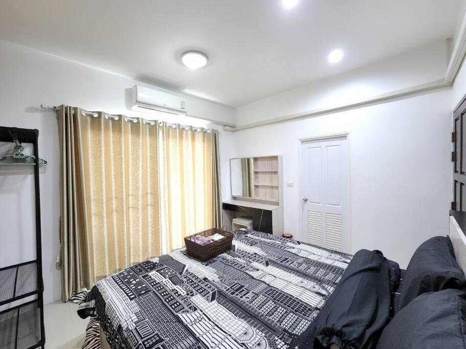 Boxsoon Nimman 3 # 4Beds 4Bahts Villa Chiang Mai Exterior photo