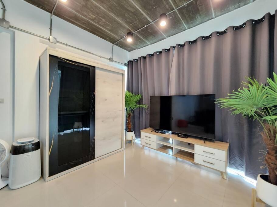 Boxsoon Nimman 3 # 4Beds 4Bahts Villa Chiang Mai Exterior photo